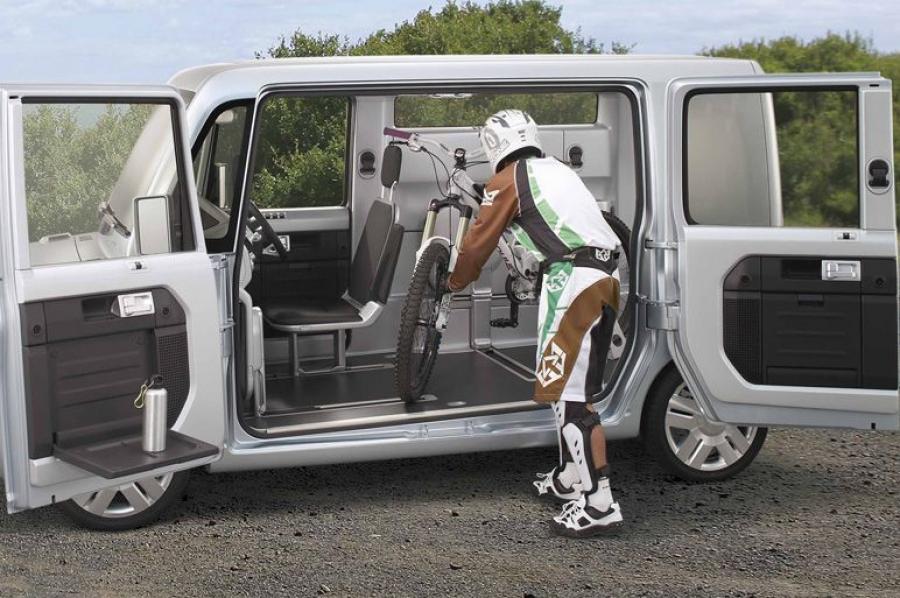  Daihatsu Deca Deca Concept 2009 года  (фото 5 из 24)
